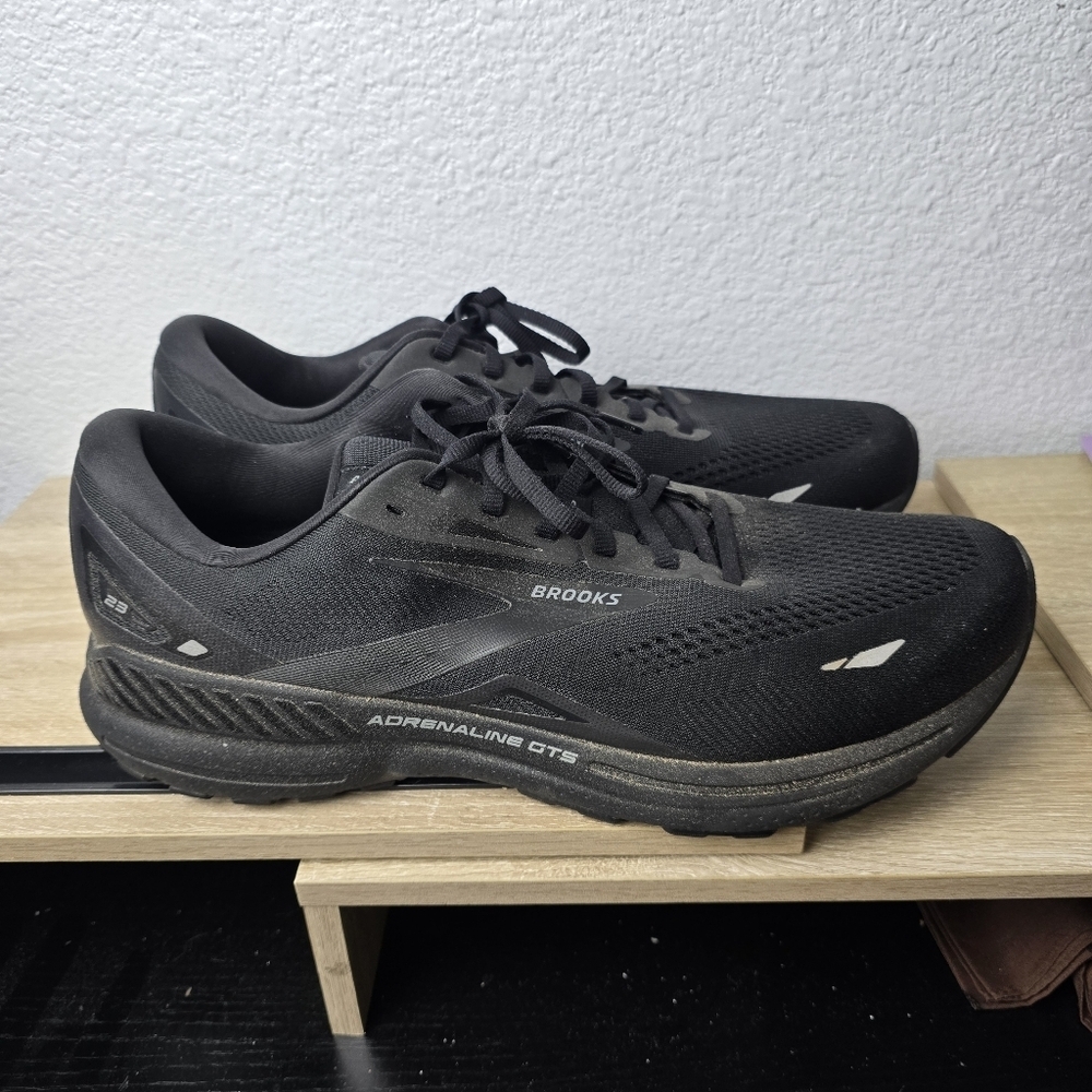 Brooks Adrenaline GTS 23 Mens 13 2E Wide Shoes Black Ebony Support Road Running
